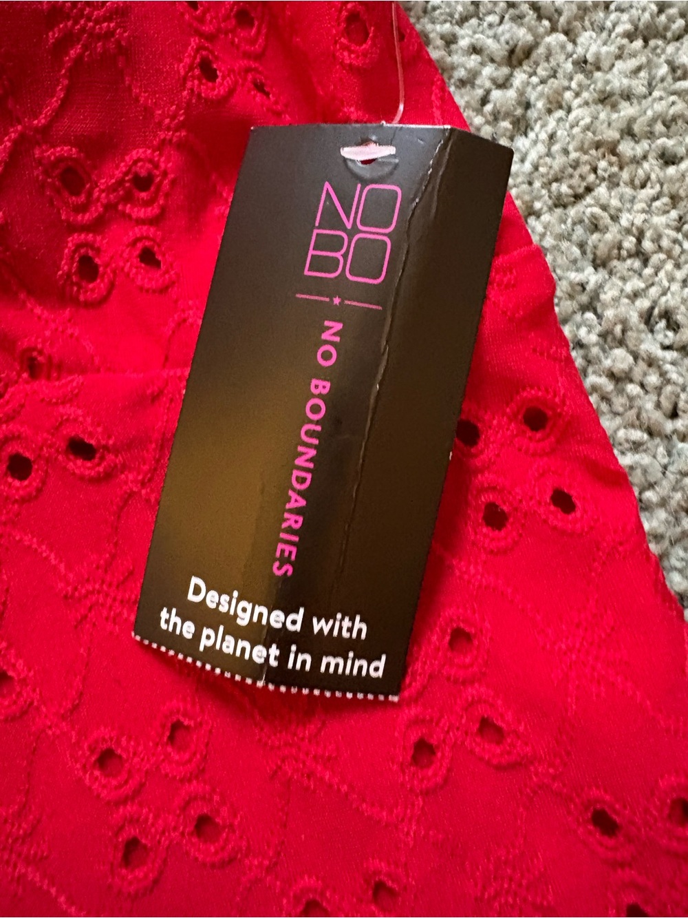 No Boundaries Red Eyelet Dress Sleeveless Juniors Size XL (15-17) NWT Stretch - Picture 4 of 10